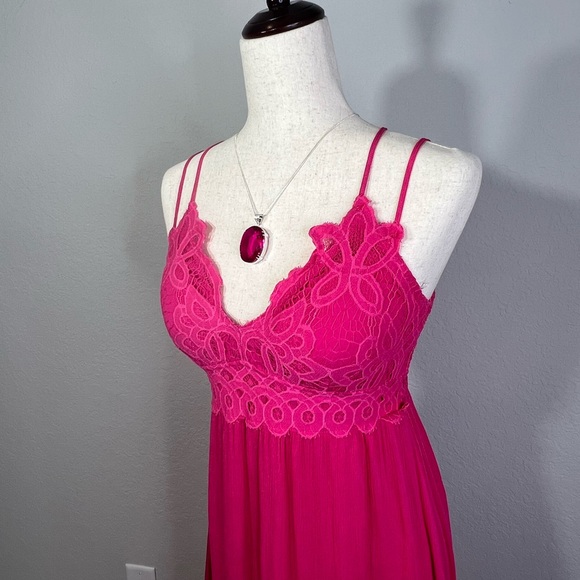 #118 Beautiful Long Maxi Dress - Picture 6 of 15